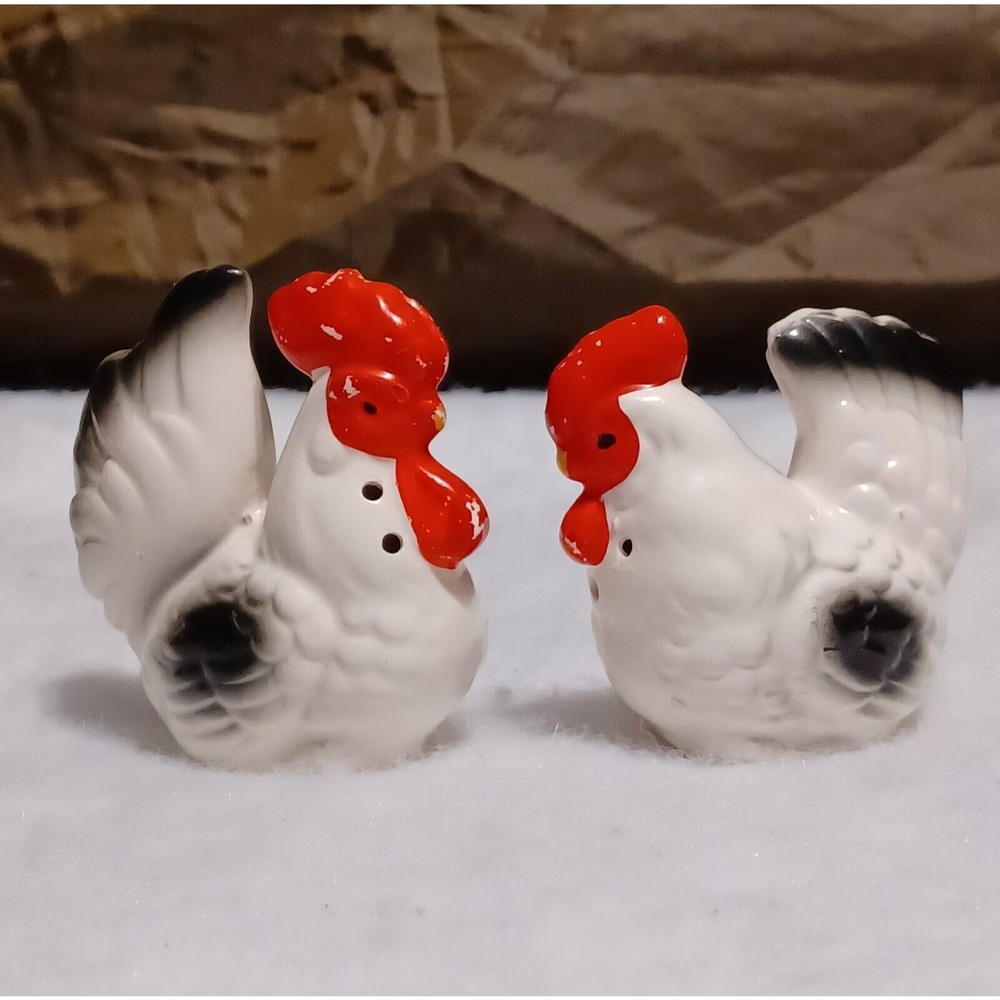 Vintage Rooster Chicken Salt and Pepper Shakers Ceramic Made In Japan